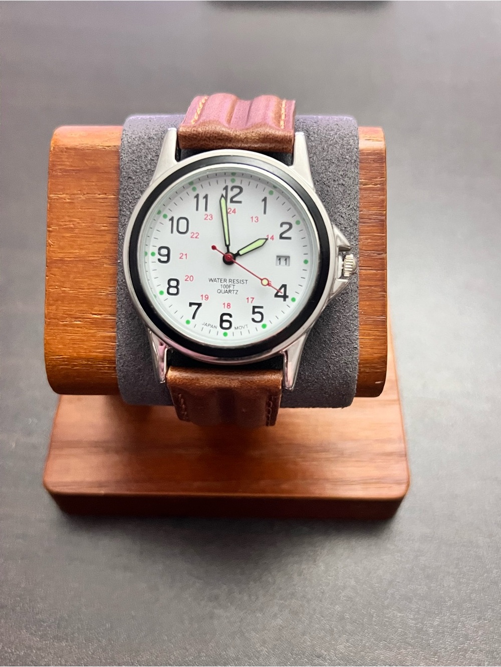 Classic Brown Leather Men’s Watch with White Dial